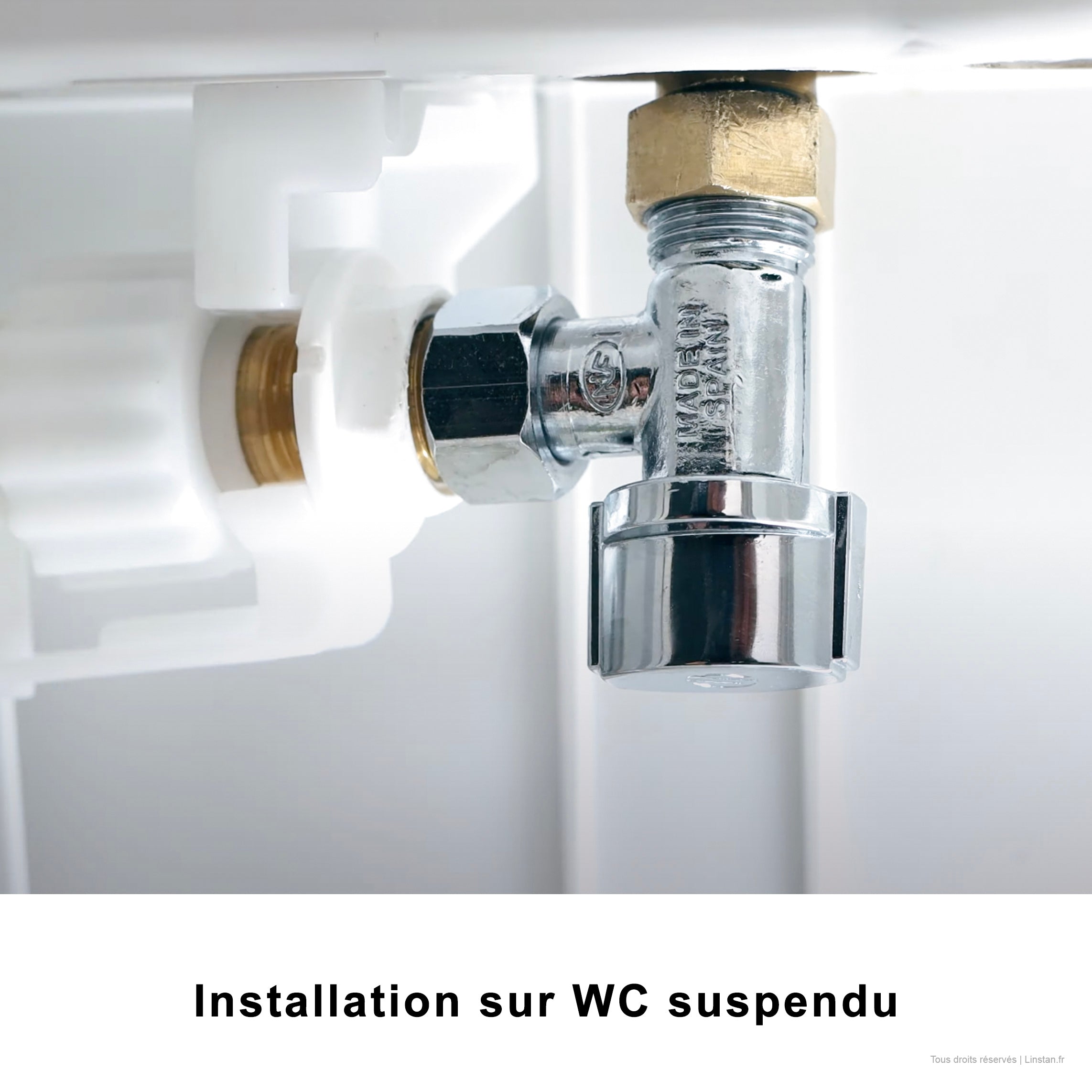 Robinet d’arrêt équerre installer dans un WC encastré Siamp