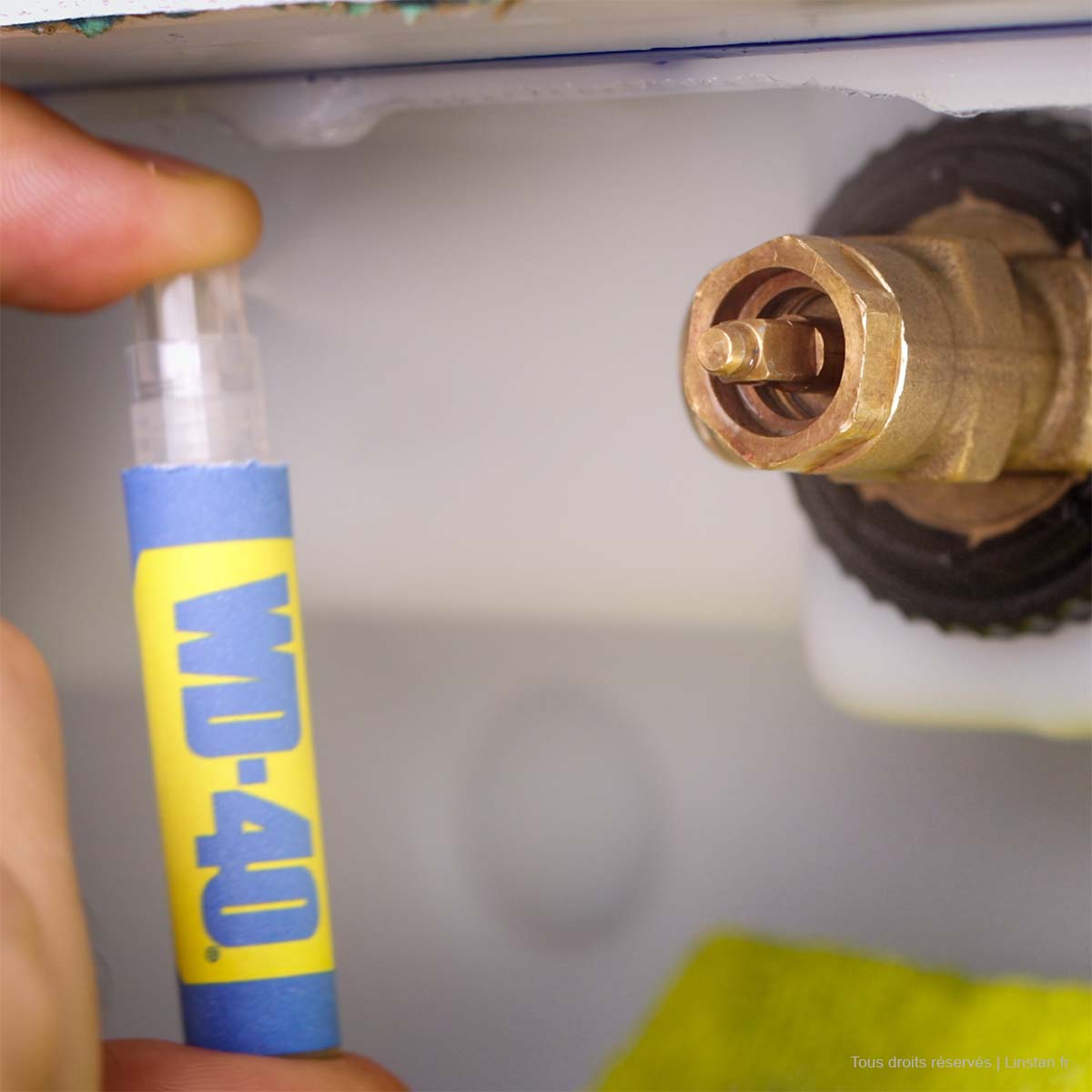 Vaporisateur WD-40 | Pour dégripper le robinet d’arrêt à fente ou à volant Geberit