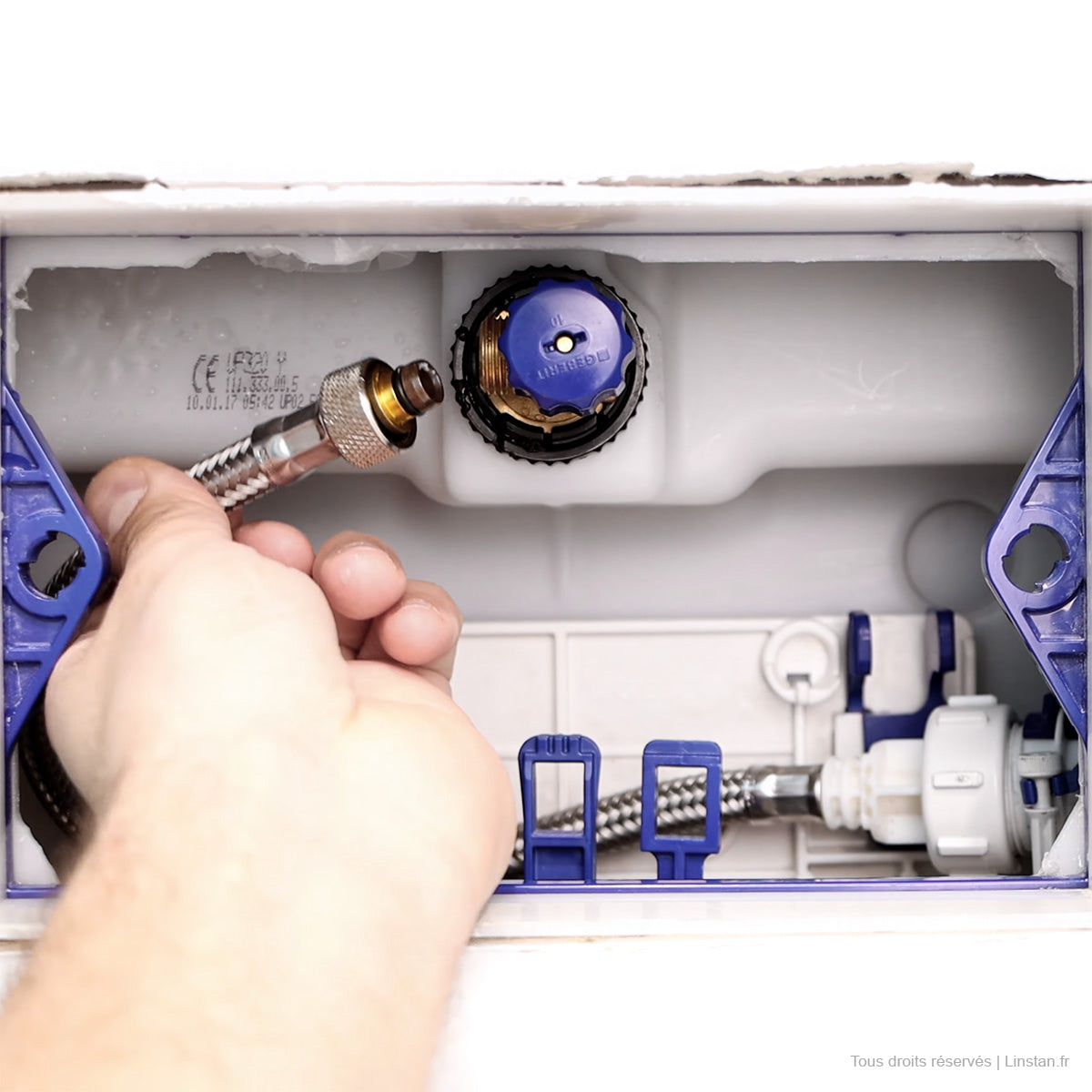 réservoir ouvert du Sigma 12 UP320 avec le Flexible Geberit 240.921.00.1