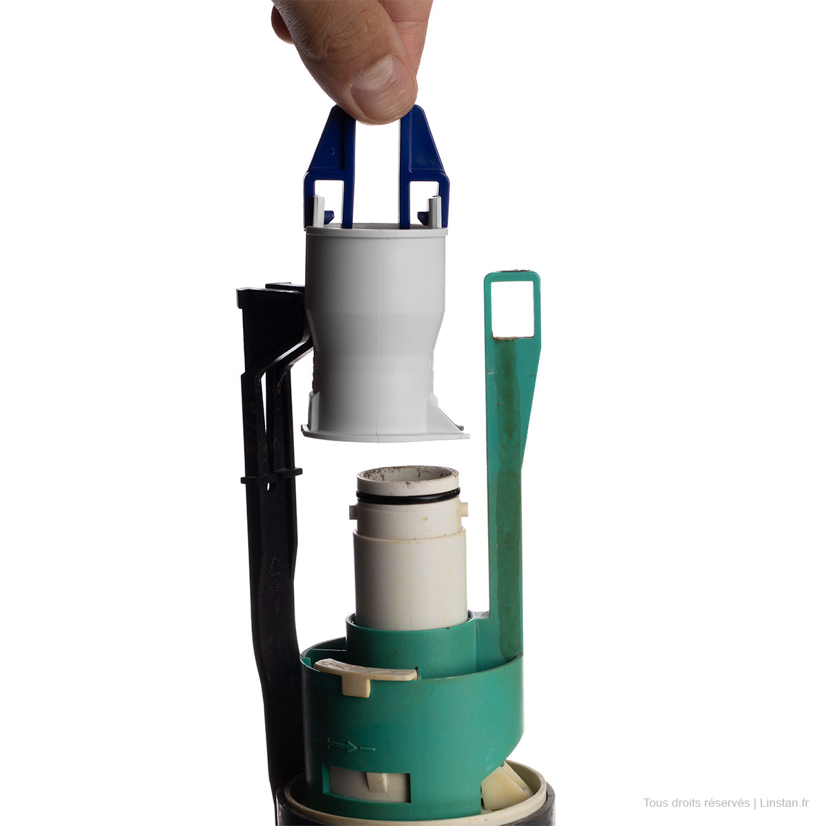 Étrier de la grande chasse sur ancien mécanisme Geberit 241.167.00.1 réservoir Kappa