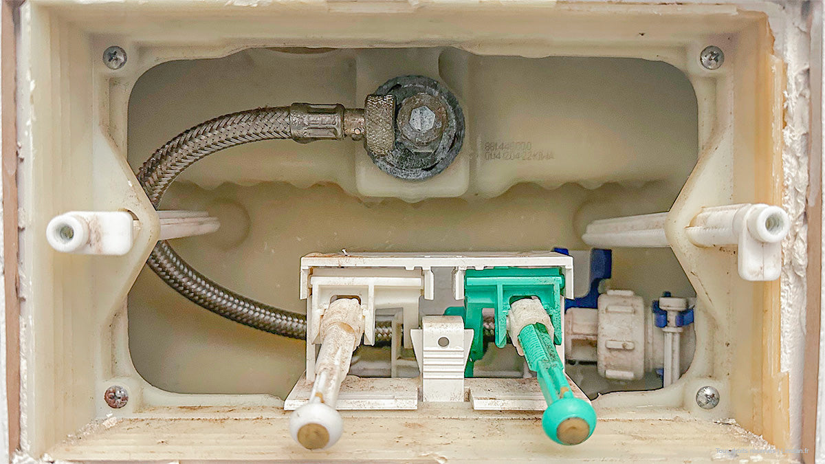 Pièces détachées du réservoir UP300 Geberit