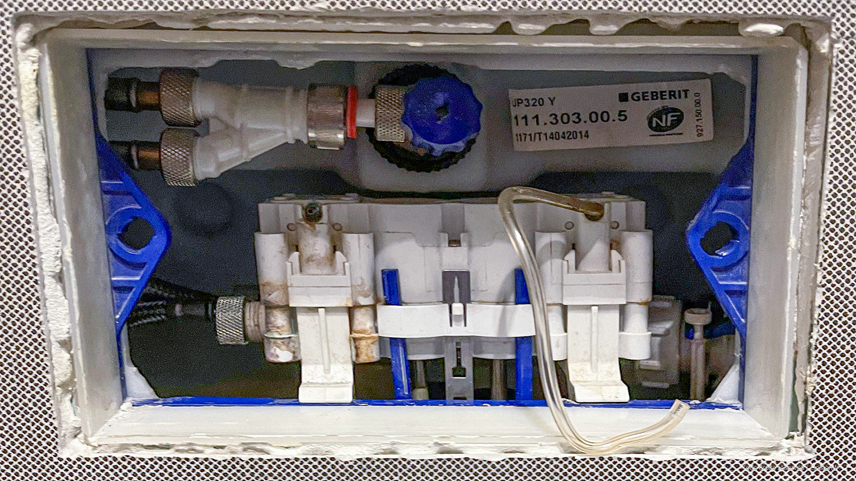 Installation bloc sigma 70 releveur asservissement hydraulique Geberit 242.820.00.1 et 243.461.00.1